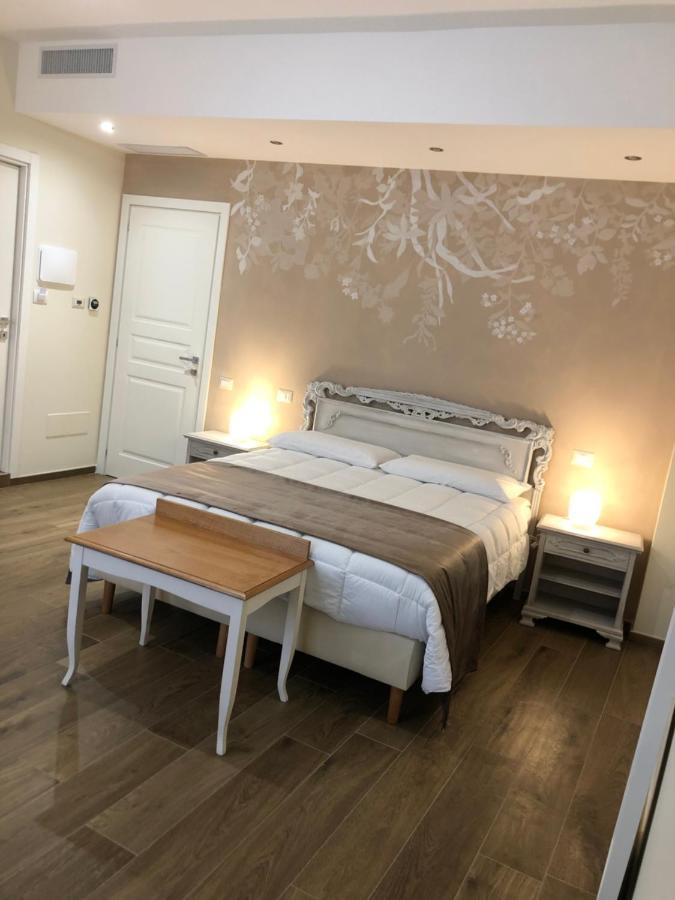 Cavaliere Suite & Rooms Matera Bagian luar foto